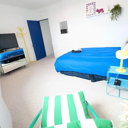 Barbieux , Au Pied Du Metro Apartament